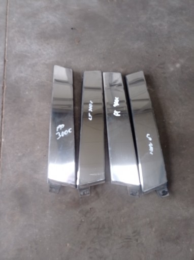 CHRYSLER 300C ХРОМИРОВАННАЯ ПОЛОСА ДВЕРИ В СБОРЕ