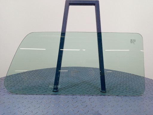 LADA NIVA 3D КУЗОВНЕ СКЛО ЗАДНІЙ ПРАВИЙ 02R