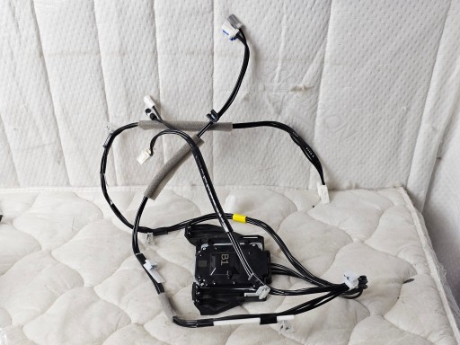 86101-0DG50-B 86147-58010 - Модуль джгут дроти кабель gps антена toyota yaris iv cross 86101-0dg50