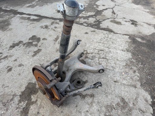 AUDI A4 B8 sususpension rear. right swing of the arm right rear part of the pivot