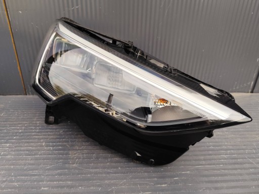 AUDI Q3 II 83A light front right complete 83A941012
