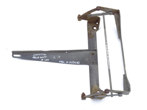 JOHNSTON_CX200_C50_MOCOWANIE_OSŁONY_OWIEWKI_LEWY_TYŁ - JOHNSTON CX200 C50 крепление обтекателя левый задний