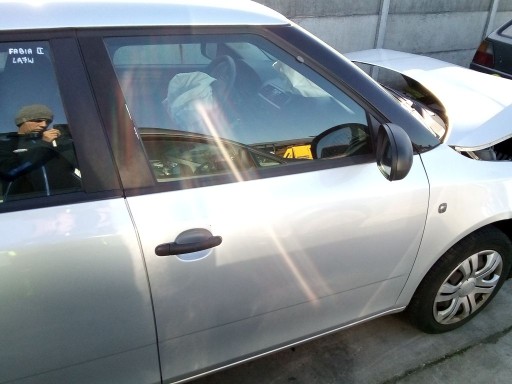 Skoda Fabia II 2 kombi door right front front LA7W