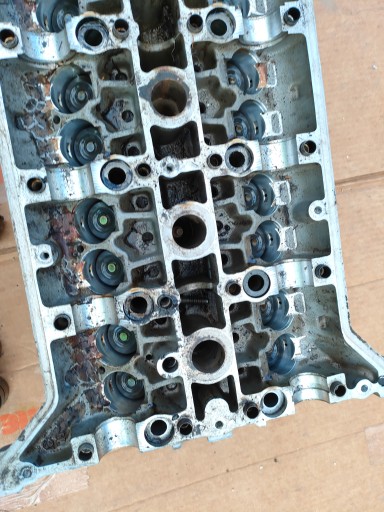 head. MERCEDES W124 300E-24 300CE-24 300TE-24 M104 1040161101