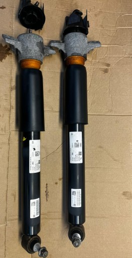 Sq7 - Задній амортизатор Audi Q7 4M Q8 4M0616031AG