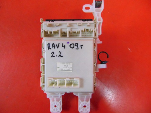 82730-42360 - TOYOTA RAV4 3 III МОДУЛЬ BSI БЛОК ПРЕДОХРАНИТЕЛЕЙ