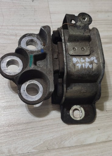 Fiat Tipo 2018 engine mount