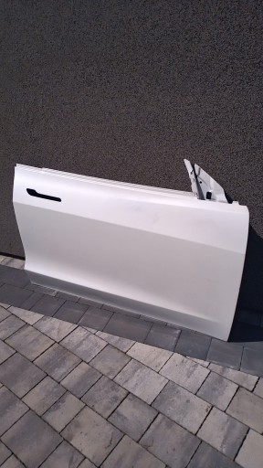 Передняя правая дверь tesla model 3