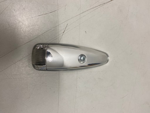 A0008262447 - Габаритний ліхтар хром MERCEDES W308 811