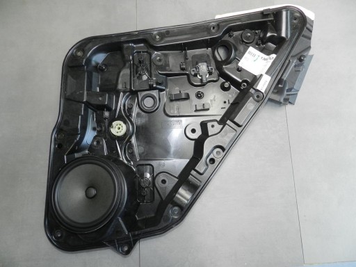 MERCEDES W176 mechanism of the window right rear part A1765405708