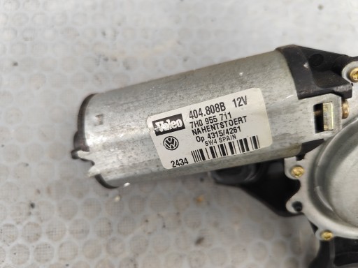 VW T5 motor MACHANIZM ablaktörlők motorháztetök 7H0955711