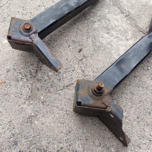 Ford Kuga II 2014 sider osi przedniej pillar front komplet