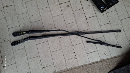 Braccio tergicristallo Anteriore Destro sinistro Renault Clio V komplet