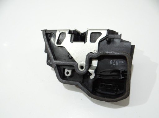 zár ajtó jobb far BMW E61 7167070 7 PIN