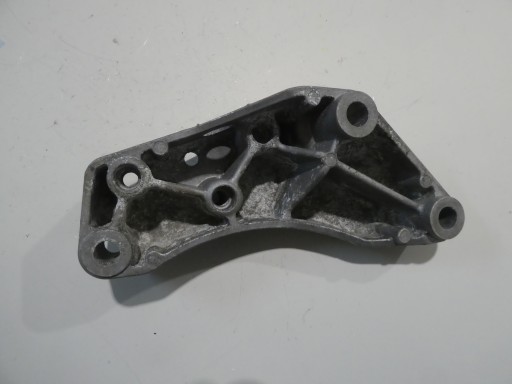 Getriebehalter Getriebe 5N0199117A VW SEAT SKODA