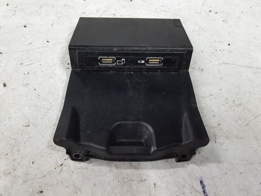 A1728201700 - MERCEDES A Class W176 LIFT разъем USB