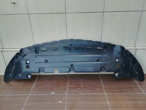 A1778854900 - Нижняя крышка двигателя mercedes a class 177 amg 18- oe