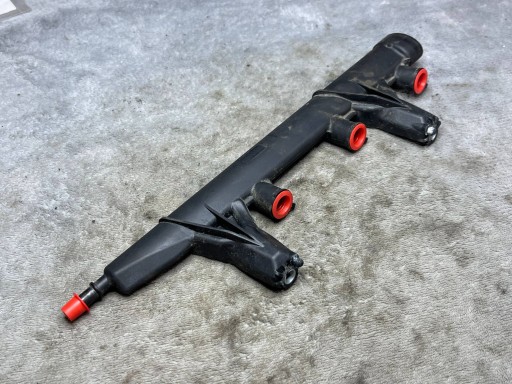 Rampe injection PEUGEOT 208 9676020480 !J