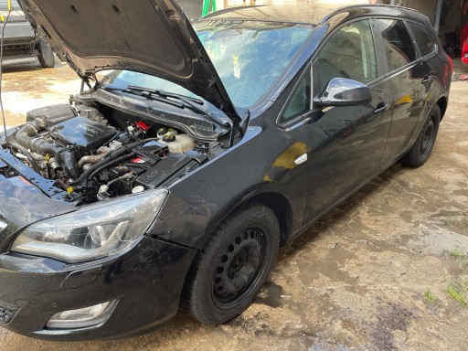 123 - Балка заднего моста opel astra j iv, 4 с комплектом ступиц