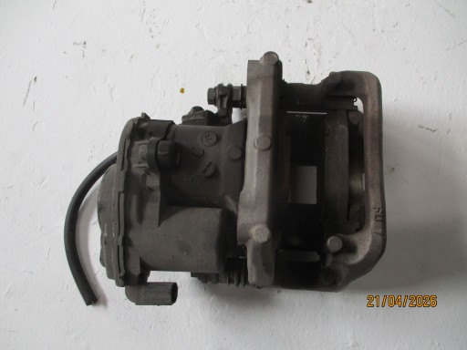 caliper left MERCEDES 206 C KLASA rear part rear