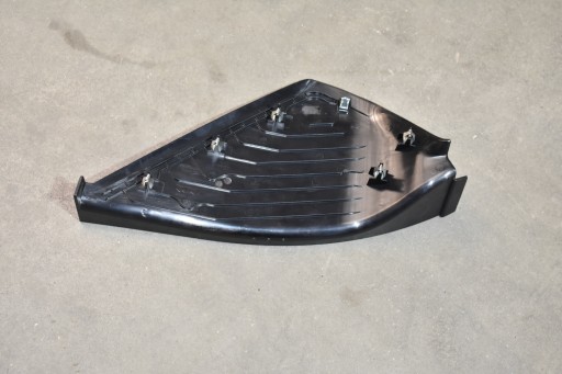 IDEALNA cover consoles left BMW G70 1