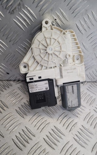 84062947 - Мотор склопідйомника volvo fh4 / renault range t