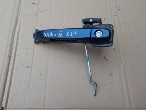 lock cylinder handle left front toyota yaris II 5D 2007r