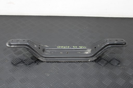 supporto staffa Supporto MASERATI LEVANTE M161