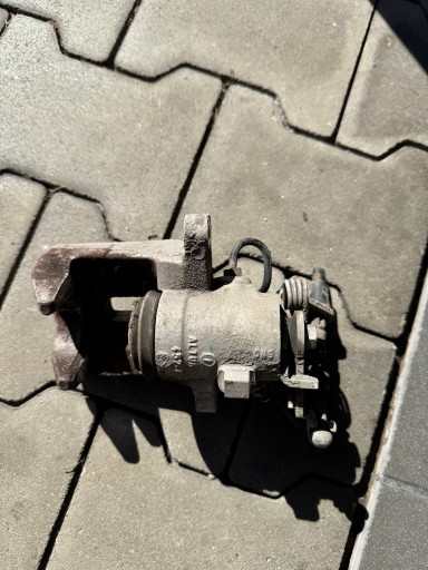 GOLF V VI PASSAT B6 ALTEA LEON II A3 8P OCTAVIA II caliper right rear part