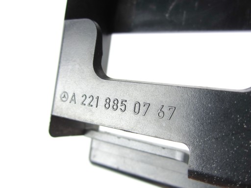holder bracket radaru front wew L Mercedes W221