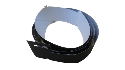 8A61-A20898-AC - Права планка зовнішніх бічних дверей FORD FIESTA Mk7