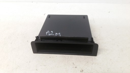 plato below radio 8Z0863077 Audi A2