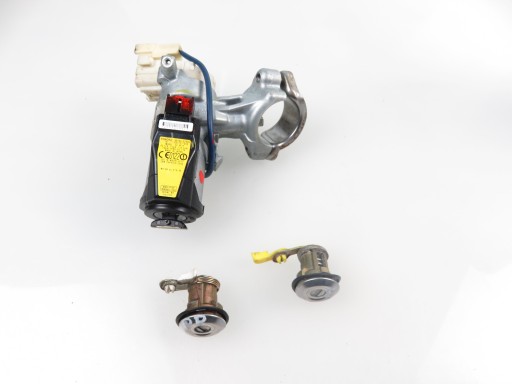 ВСТАВКА ЗАПАЛЮВАННЯ TOYOTA YARIS VERSO 8978352020