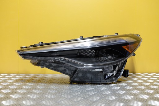 81150-0A240-LEWA - Toyota corolla cross 2022-2023 фара полностью светодиодная l usa