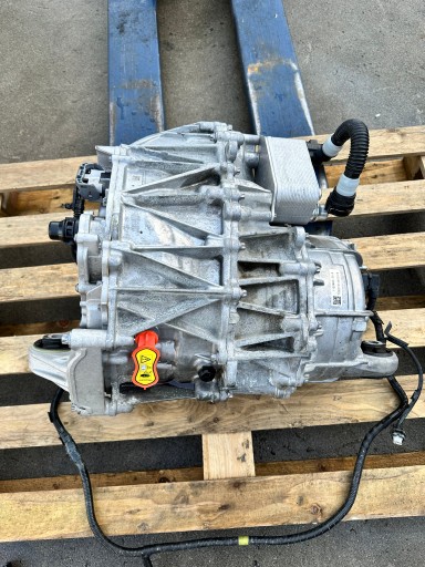 Передній Електродвигун Tesla Model 3 1120960-20-G