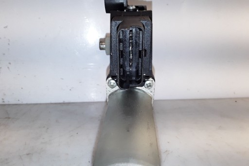 Электродвигатель стеклоподъемника задней правой двери fiat croma (194_) 71005003 1.9л