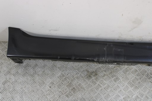 cap threshold threshold right BMW 5 F10 LIFT LCI sedan 7184774