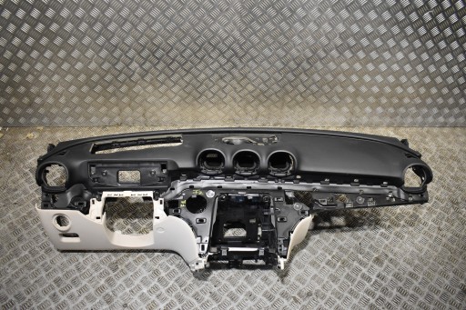 IDEALNA konzola armatura HEADUP HEAD UP MERCEDES W206 1