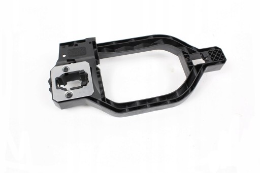 7C0837885B - Кронштейн VW Crafter Left