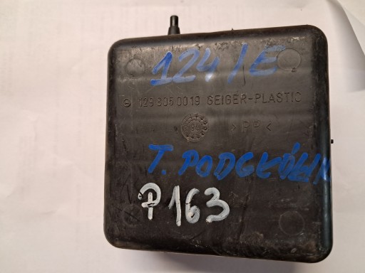 Behälter PROZNIOWY MERCEDES W124 R129 1298050019