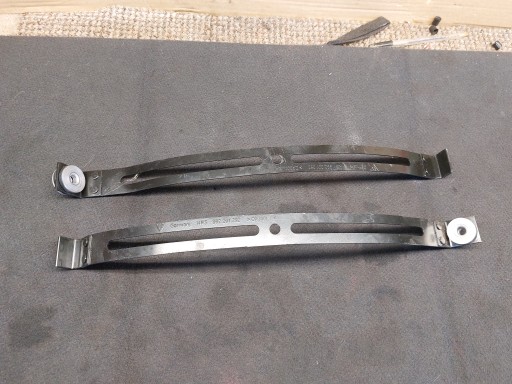 Halter Halter Behälter PORSCHE 992 GT3 22r