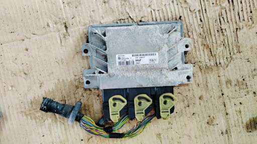 FORD C MAX MK2 FOCUS MK3 1.6 16V computer control unit of the engine AV61-12A650-VF
