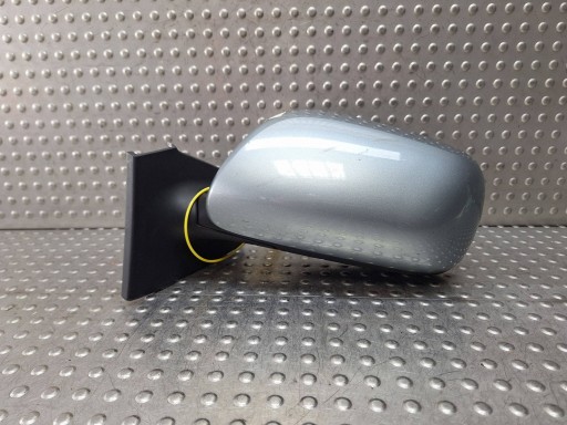 mirror left TOYOTA YARIS II 06-11 3 PIN EUROPA