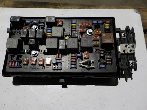 Opel insignia lift bsi uch модуль 13485544