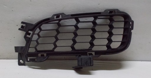 RENAULT LATITUDE 3.0 DCI 12R grid of a bumper left front 260941678R