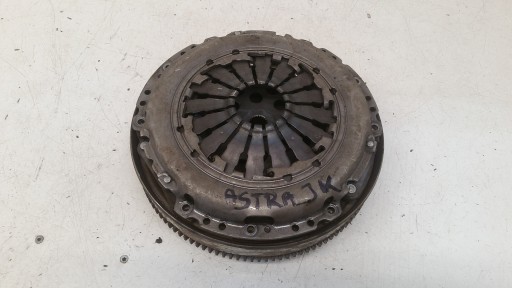 Двухмассовое колесо 1,7 Opel Astra J