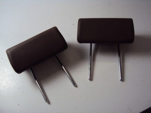 ПОДГОЛОВНИКИ ЗАДНИЕ 3 РЯД KIA SORENTO II 09-