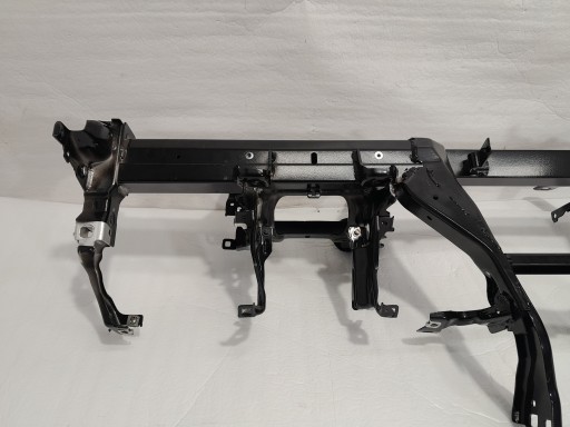 AUDI A4 B9 LIFT Support du tableau de bord Console Renfort pare choc 8W1857017D