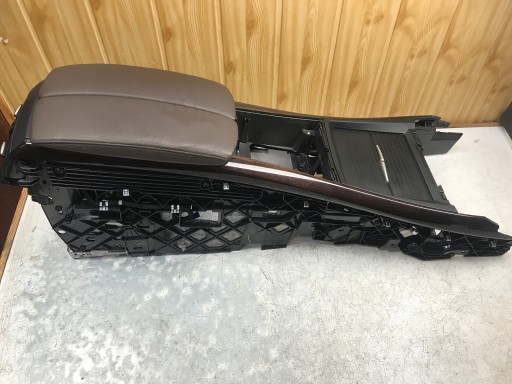 0117821 - Центральний тунель підлокітник BMW X5 E70