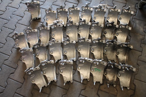 1055. Getriebehalter ALTERNATORA AUDI 059903143BH